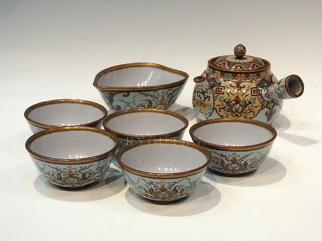七宝の煎茶碗（湯呑）一式と湯冷まし・急須